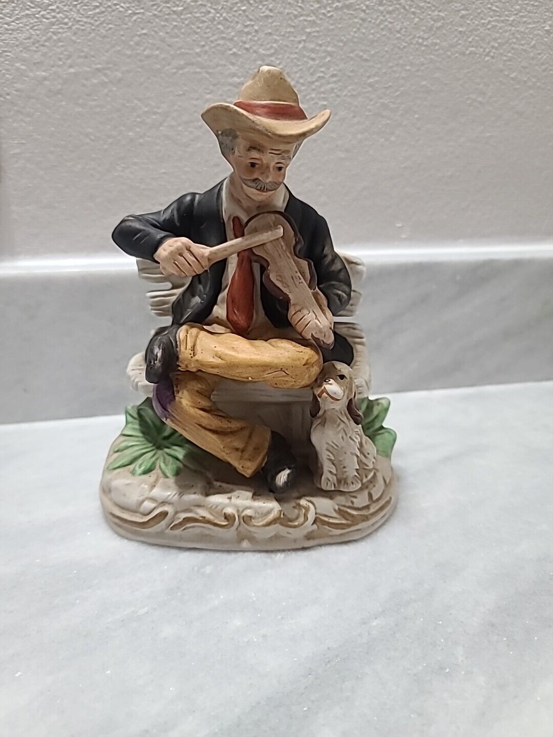 Vintage Homco Home Interior Ceramic Figurine Old Man Playing Fiddle With Dog