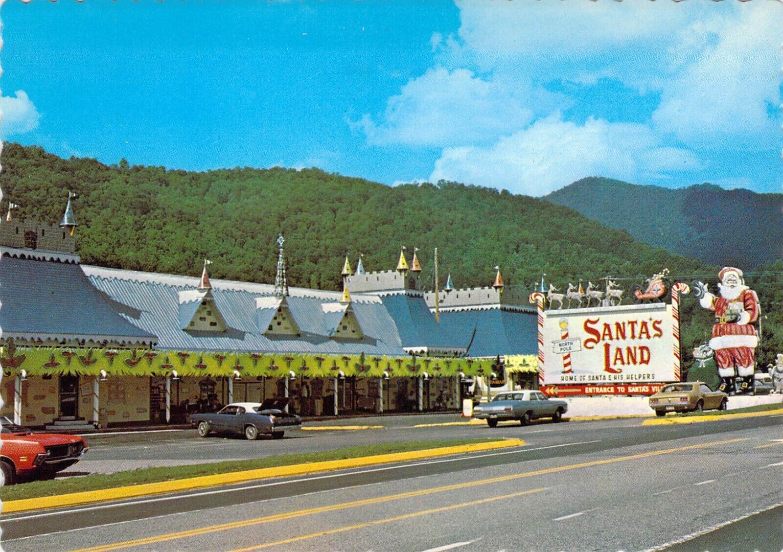 1974 NC Cherokee Santas land Roadside Attraction Entrance 4x6 postcard