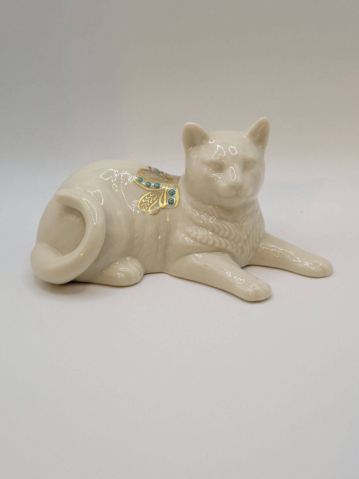 Lenox  White/Cream Cat With Gold Bow And Jewels 1992