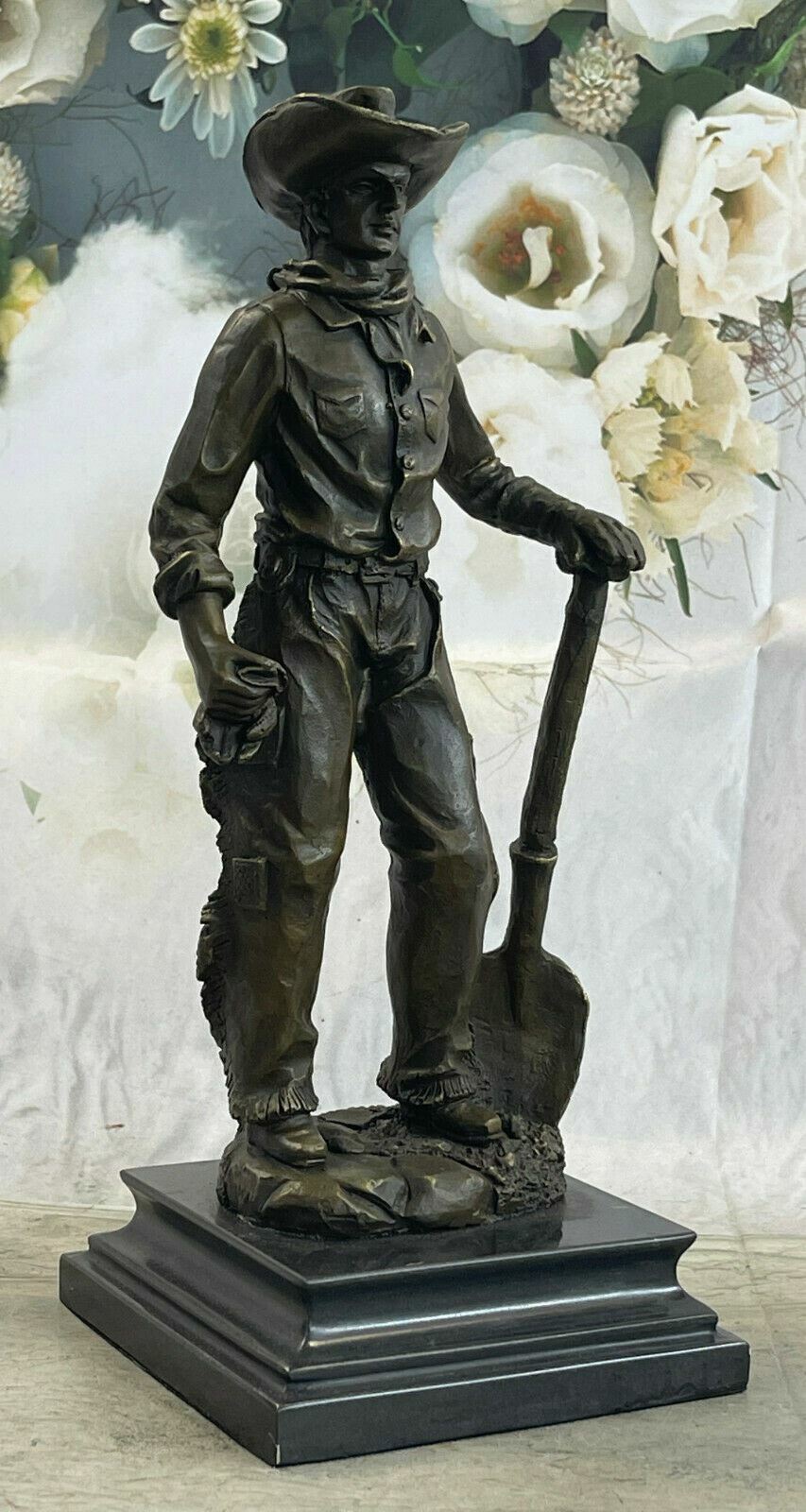 Large Genuine Bronze John Wayne Cowboy Screen Legend Ornament Standing Sculpture
