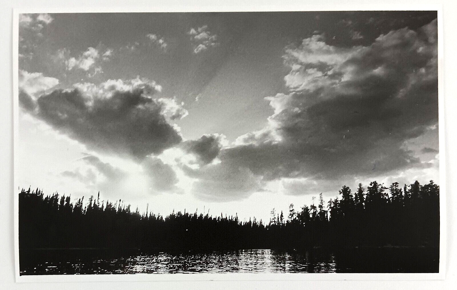 1985 Manitoba Canada Lake Wilderness Sunrise Clouds Vintage Press Photo
