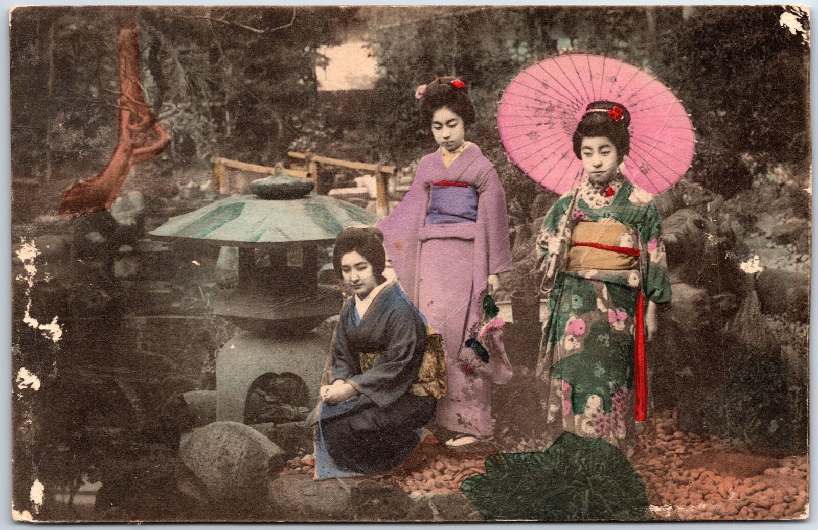 VINTAGE POSTCARD GEISHA GIRLS SCENE IN JAPAN MAILED TO NEW YORK USA c. 1910s