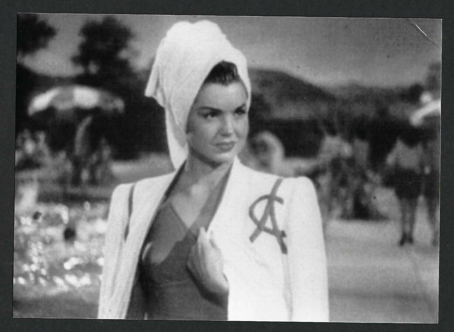 ESTHER WILLIAMS ACTRESS IN STUNNING PHOTO
