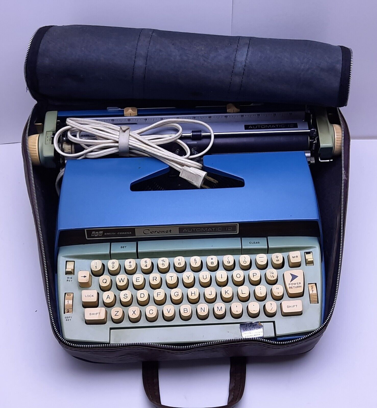 Vintage Typewriter Smith Corona Coronet Automatic 12 With Case 1970’s Test Works