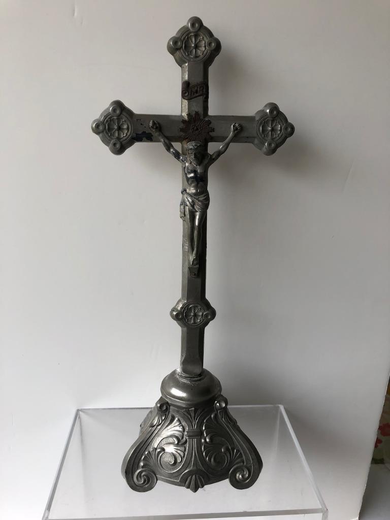 Large Antique Cast Aluminum Metal Parade Procession Crucifix Cross On Stand 16.5