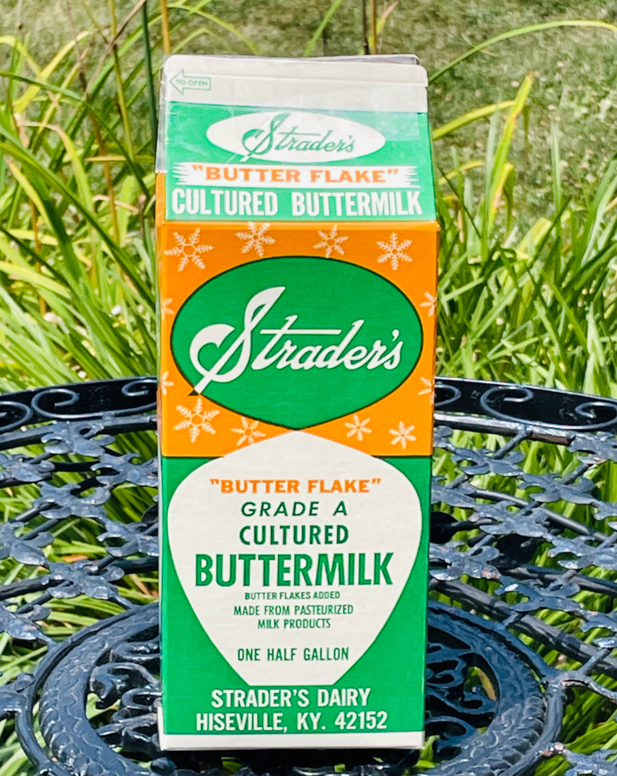 STRADER\'S DAIRY Farm Vintage Milk Carton HISEVILLE Kentucky BARREN Co GLASGOW KY