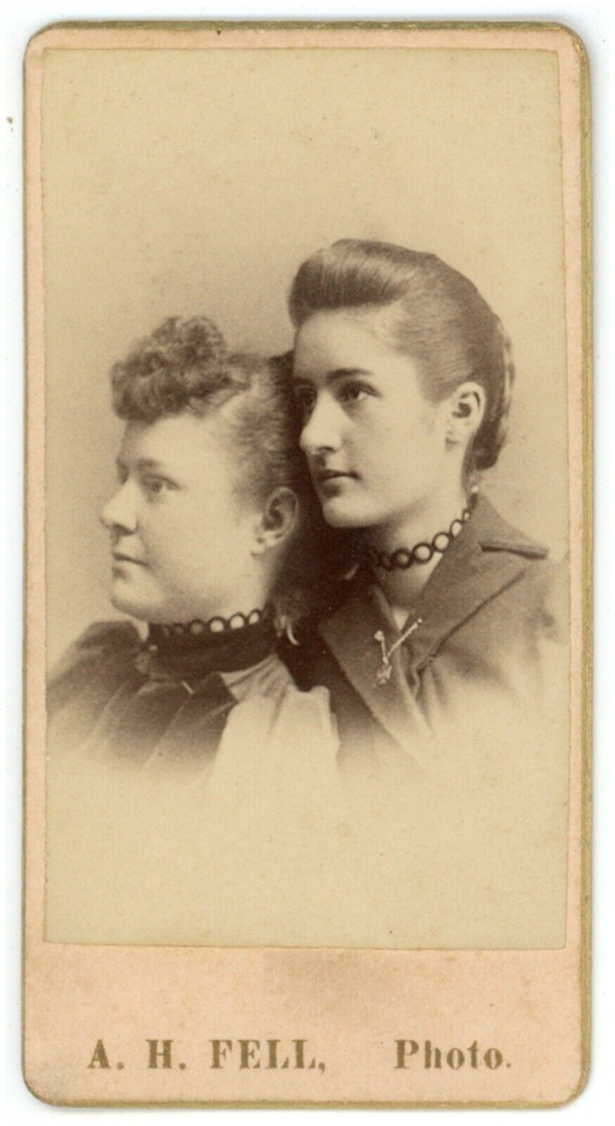 Antique Named Small CDV Circa 1870\'S Beautiful Women Nora & Stella Muine (Sp?)