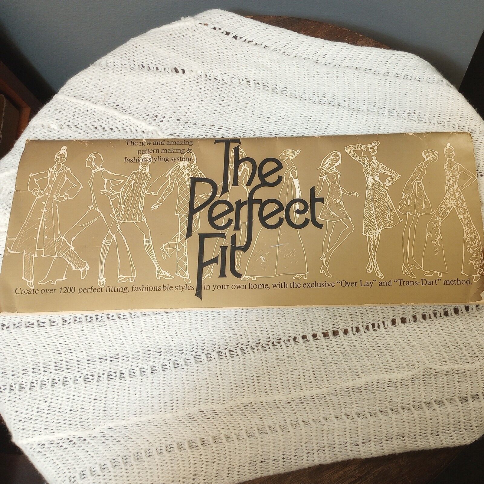 1971 The Perfect Fit Pattern Book (GREAT SHAPE)