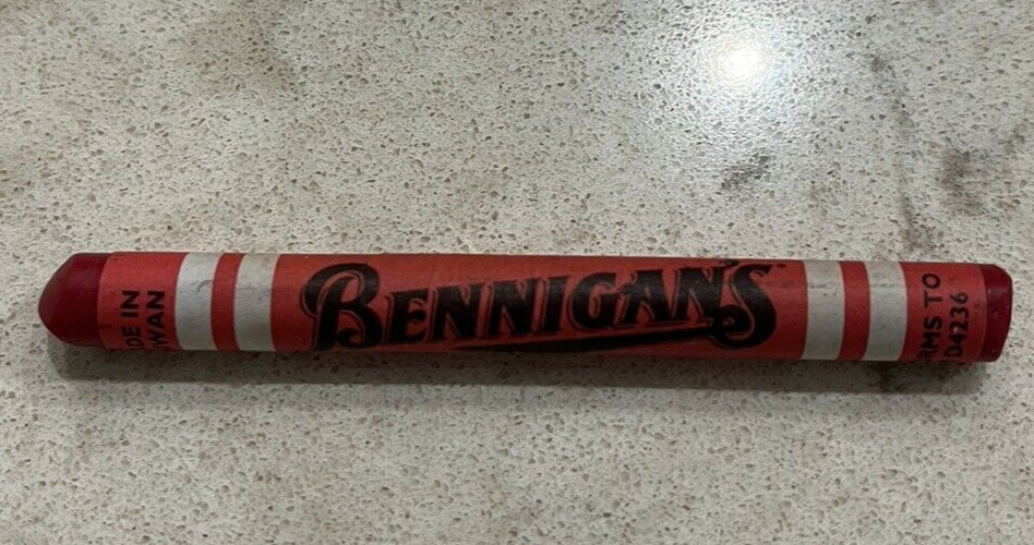 HTF Rare Vintage Red color crayon  from Bennigans restaurant  1999