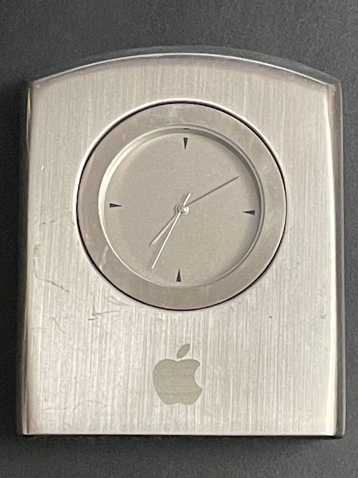 VINTAGE & RARE Apple employees edition stainless steel Travel Desk Clock 2004