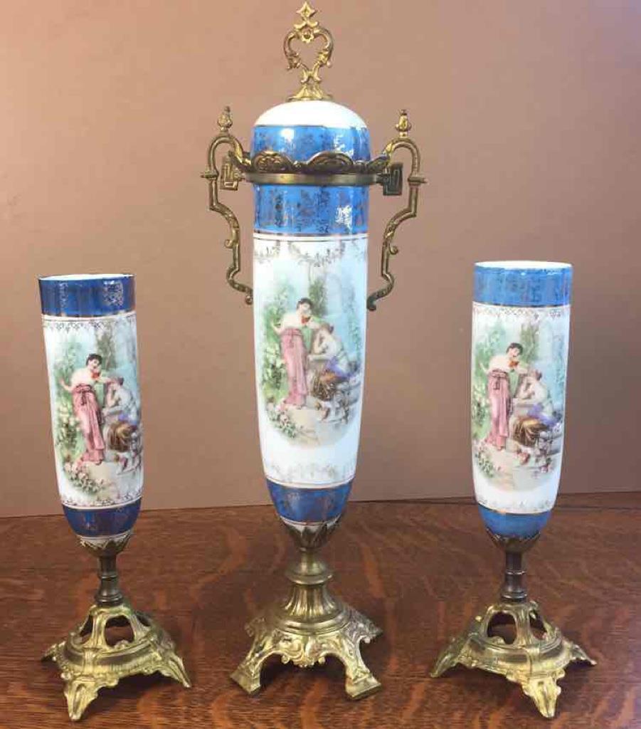 Antique Vintage Sevres-style Vases Urn Centerpiece Porcelain Mantel Set Romantic