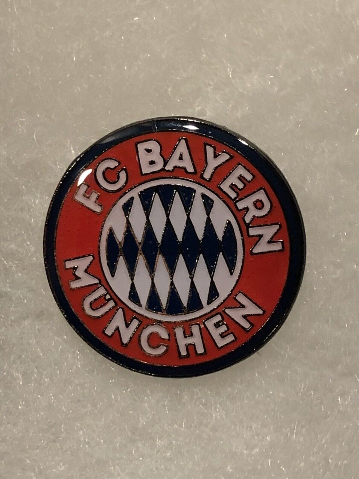 Bayern Munich Germany Soccer Football Lapel Pin  in USA