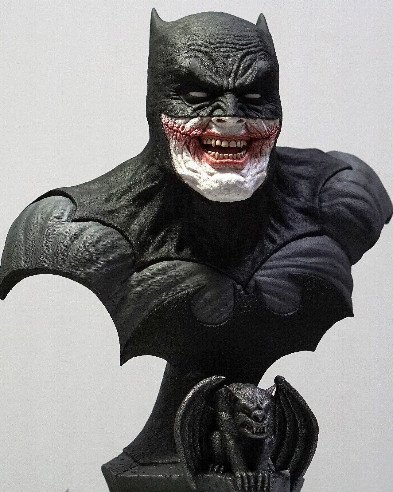 DC Comics Fan Art Joker Batman Statue Pre-Order