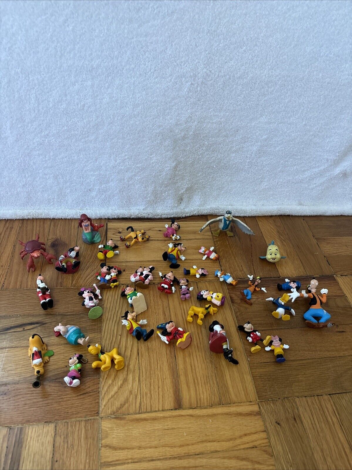 MIXED LOT OF  Various Vintage DISNEY CHARACTER PVC Figures Cake Toppers