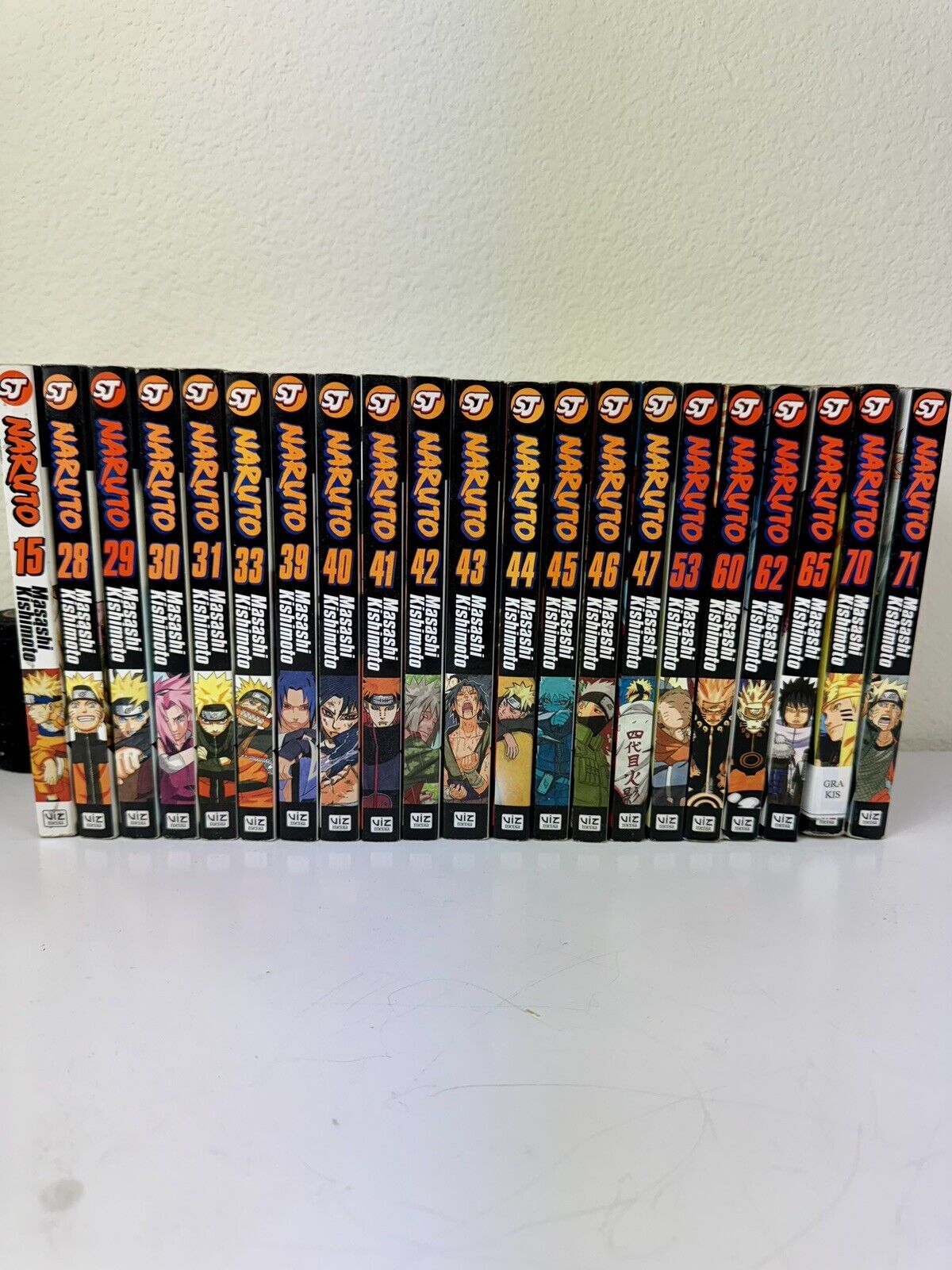 Naruto English Manga Lot (21 total) Vol. 15, 28-31, 33, 39-47, 53, 60, 62, 71