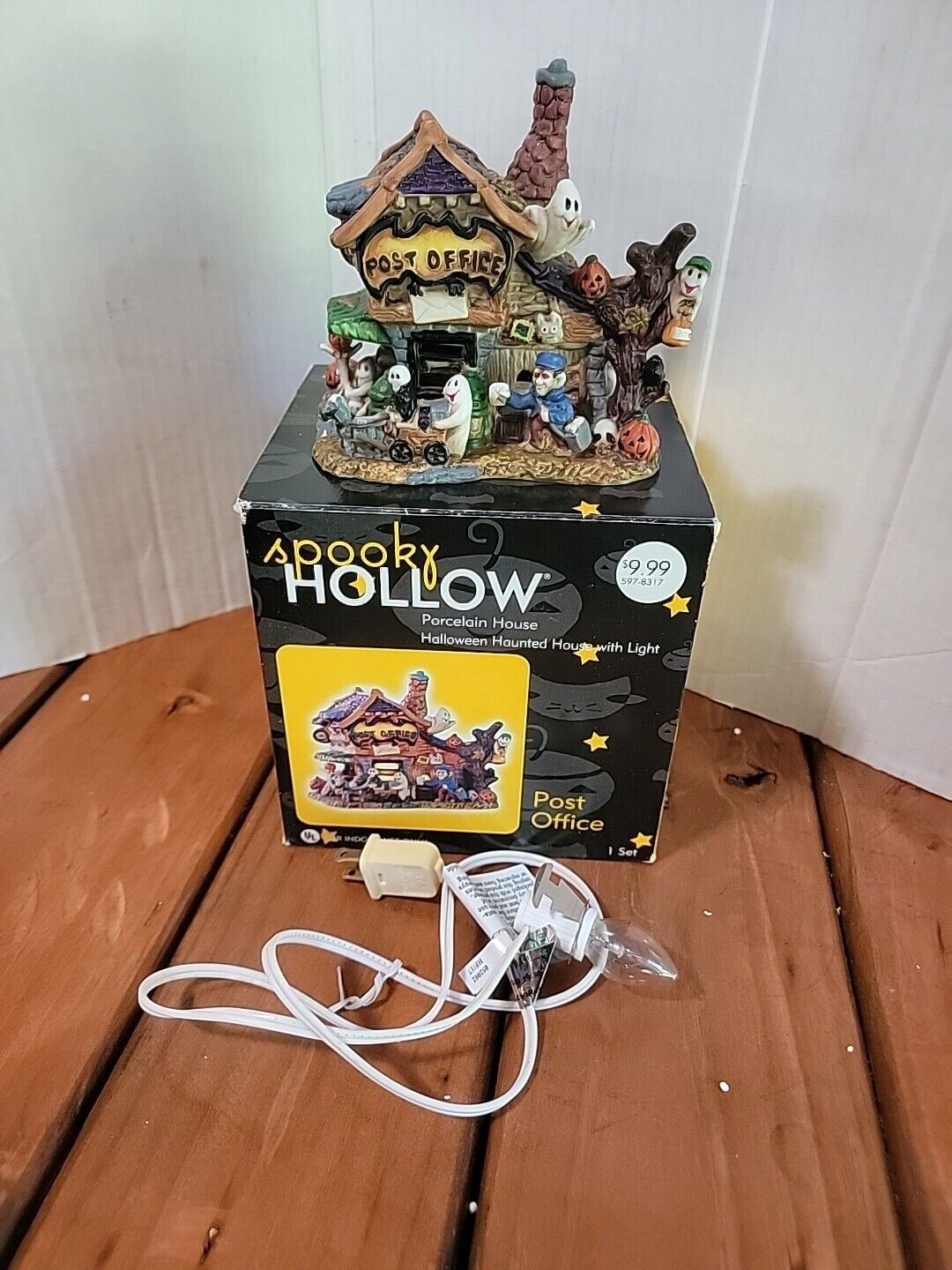 Spooky Hollow POST OFFICE lighted Halloween House porcelain Figure w/Box 