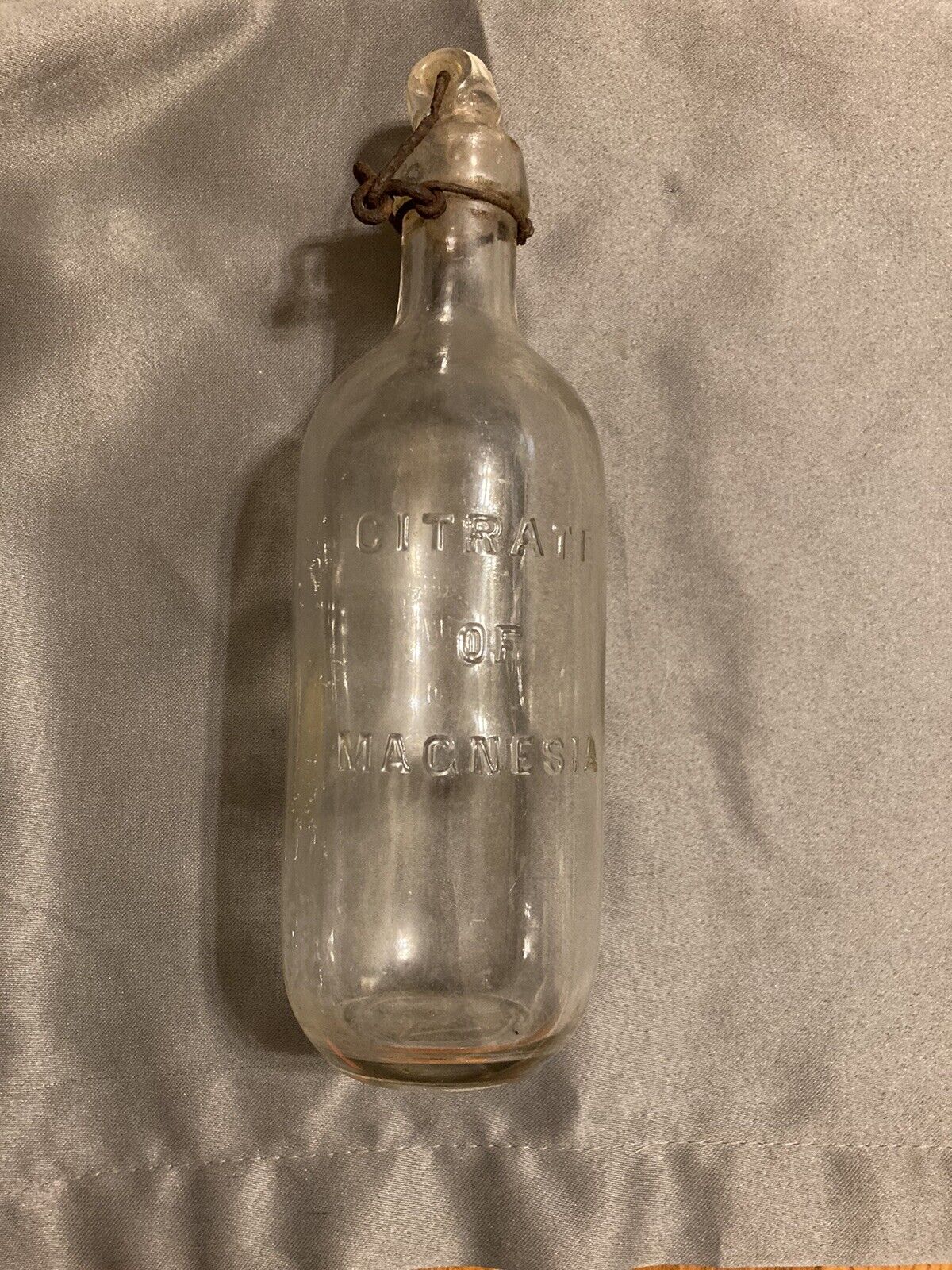 Vintage Antique CITRATE OF MAGNESIA Glass Medicine Bottle Blob Top Stopper