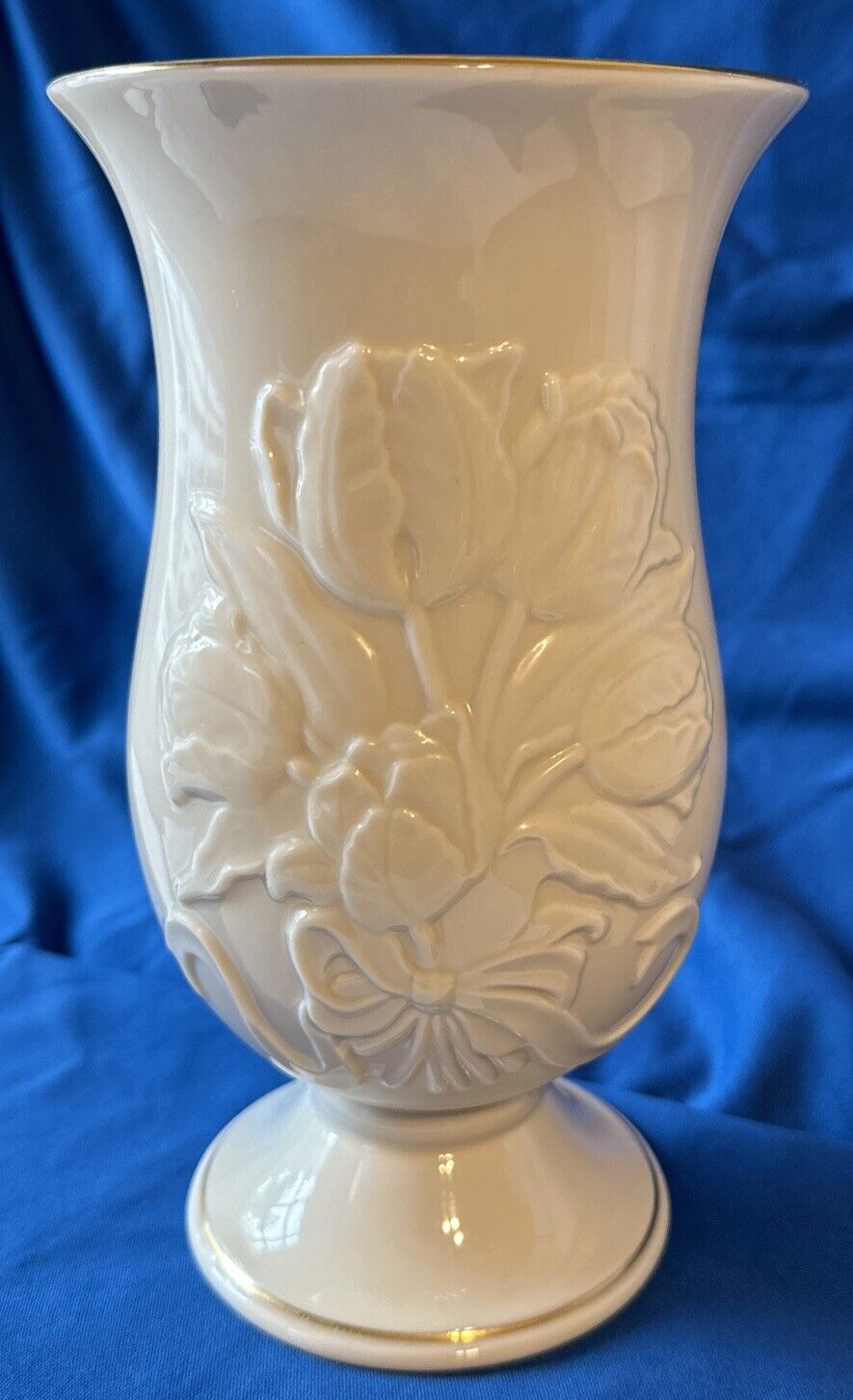 Lenox Tulip Splendor 2002 Vase 8-1/4” H LIMITED EDITION Fine Ivory China m75