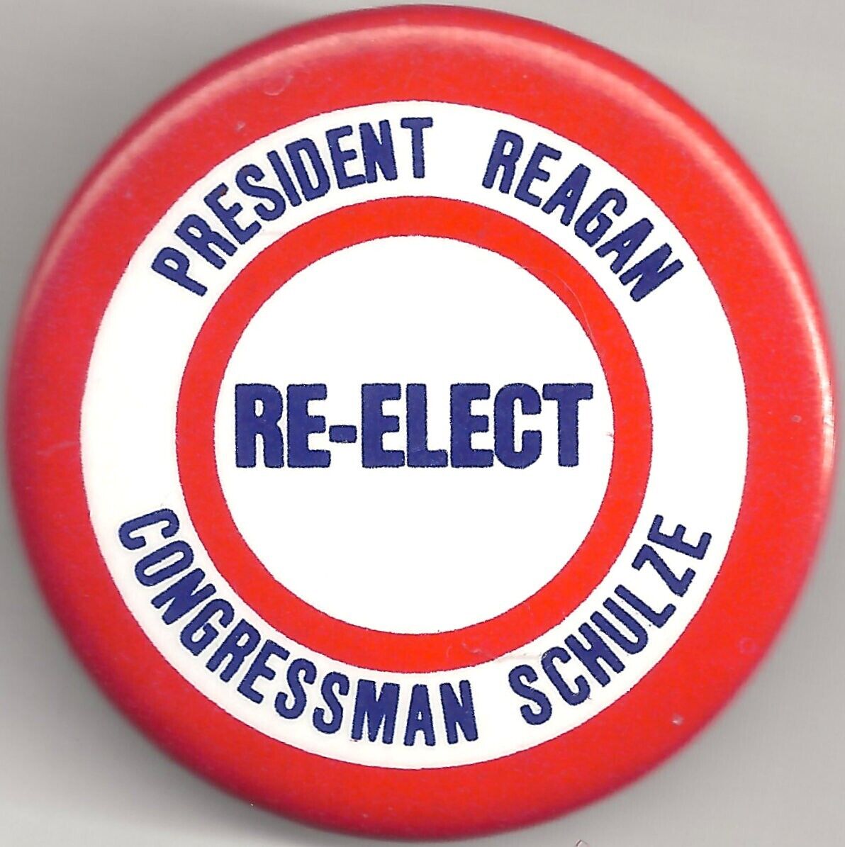 1984 Re-Elect President Reagan & PA Congressman Dick Schulze Pin pinback button