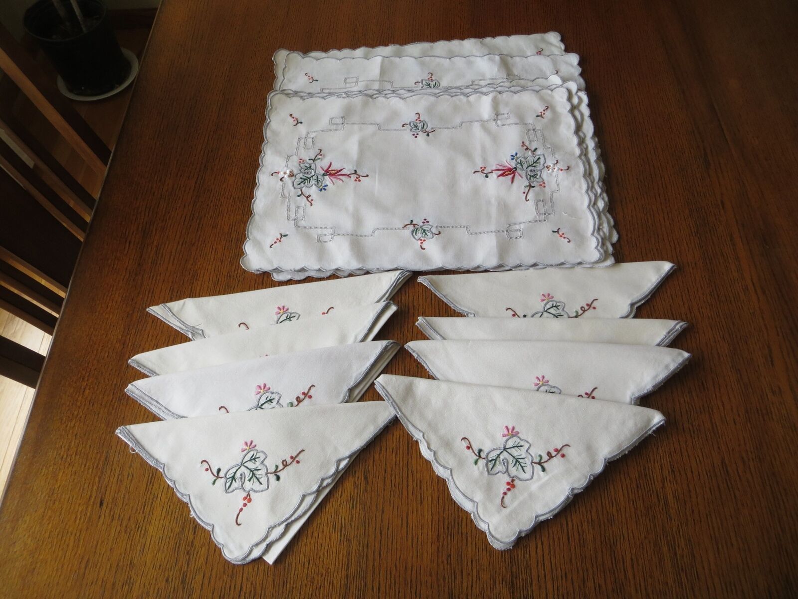 Lot of 8 Vintage Embroidered Placemats & Matching Napkins