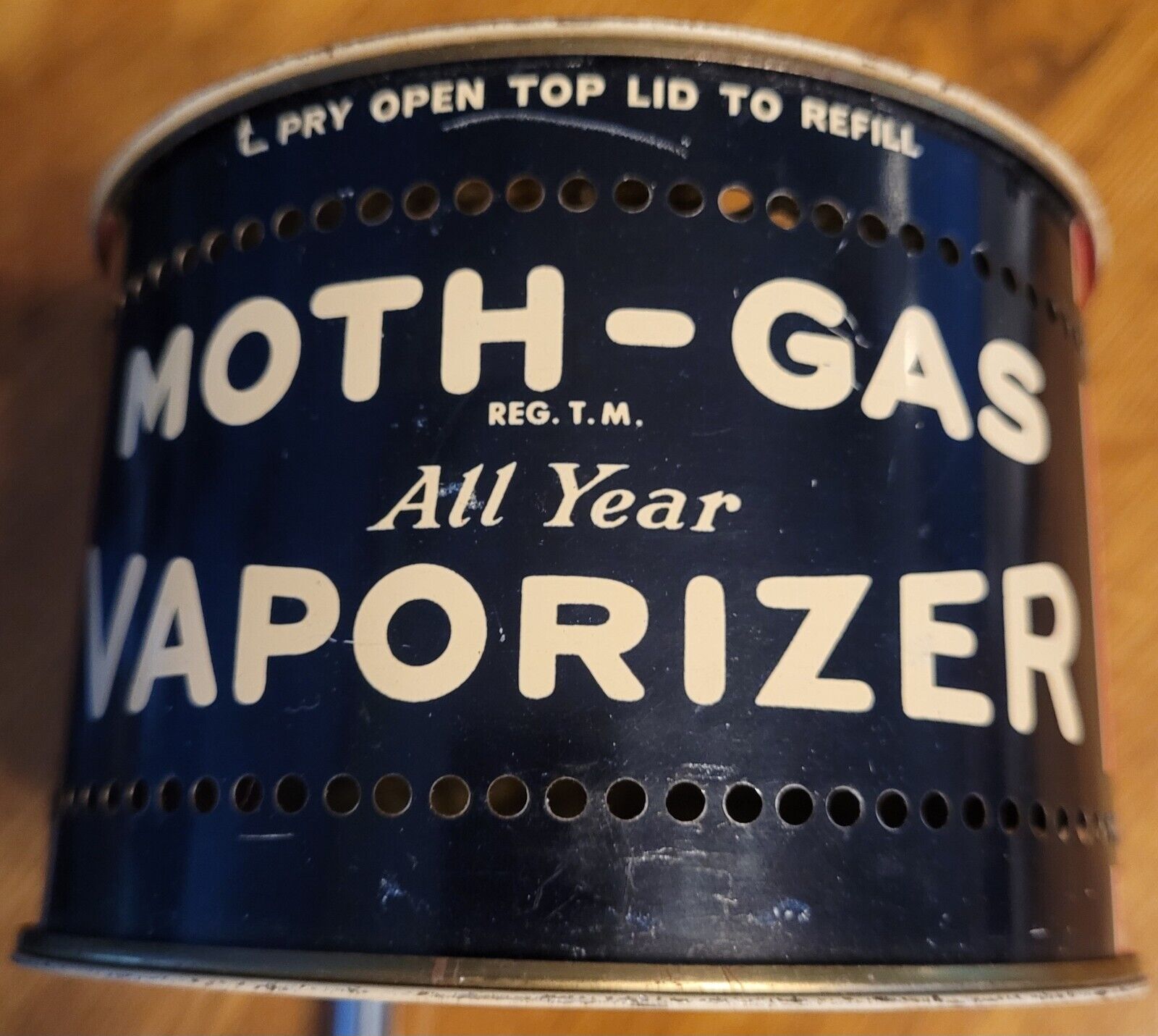 Vintage Moth Tin Empty Cannot Enter Remainder BOT Doesn\'t like Description