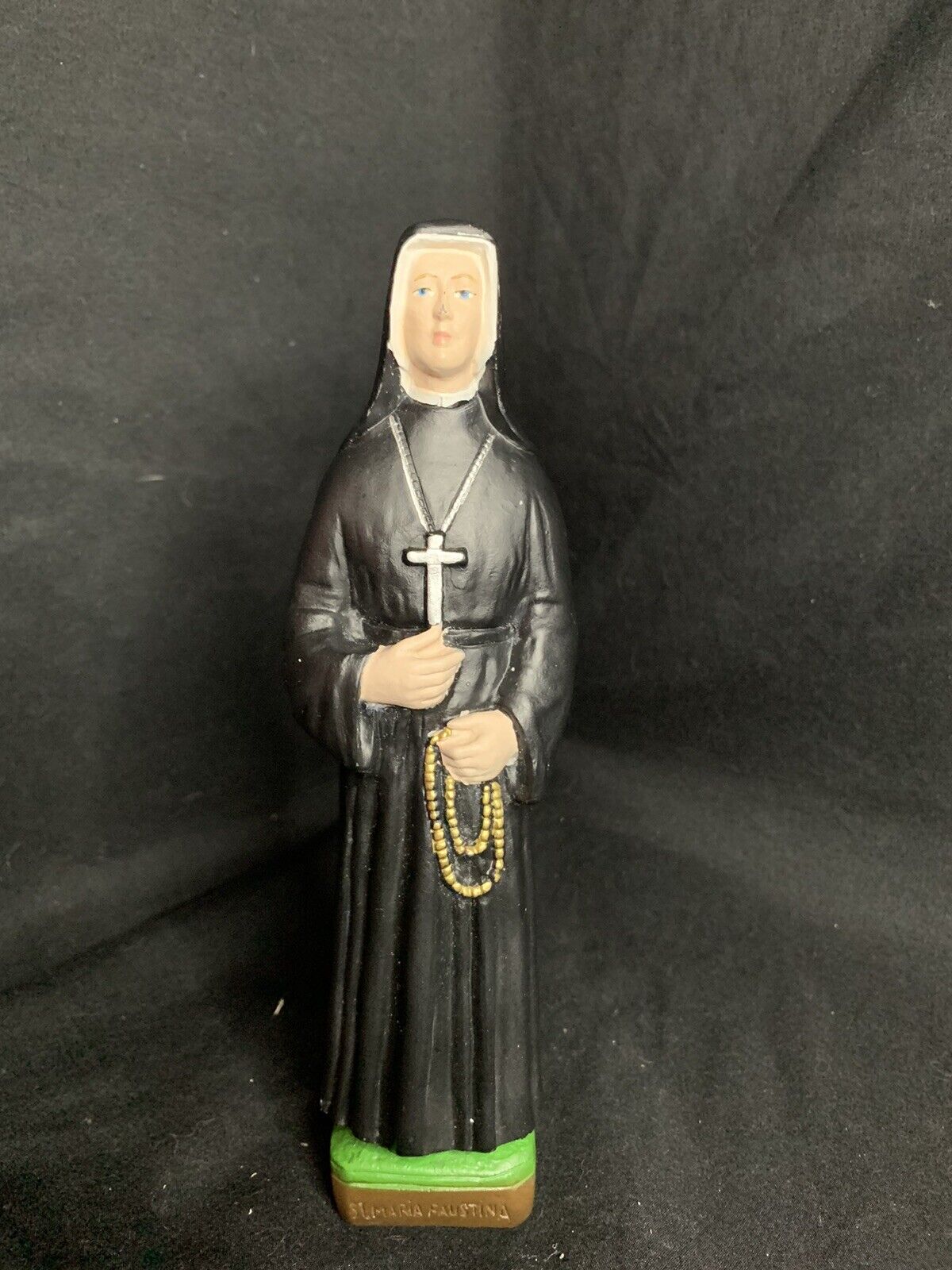 RARE*HANDCARVED AND PAINTED St. Maria Faustina (Sister Faustina) Statue 8.5”
