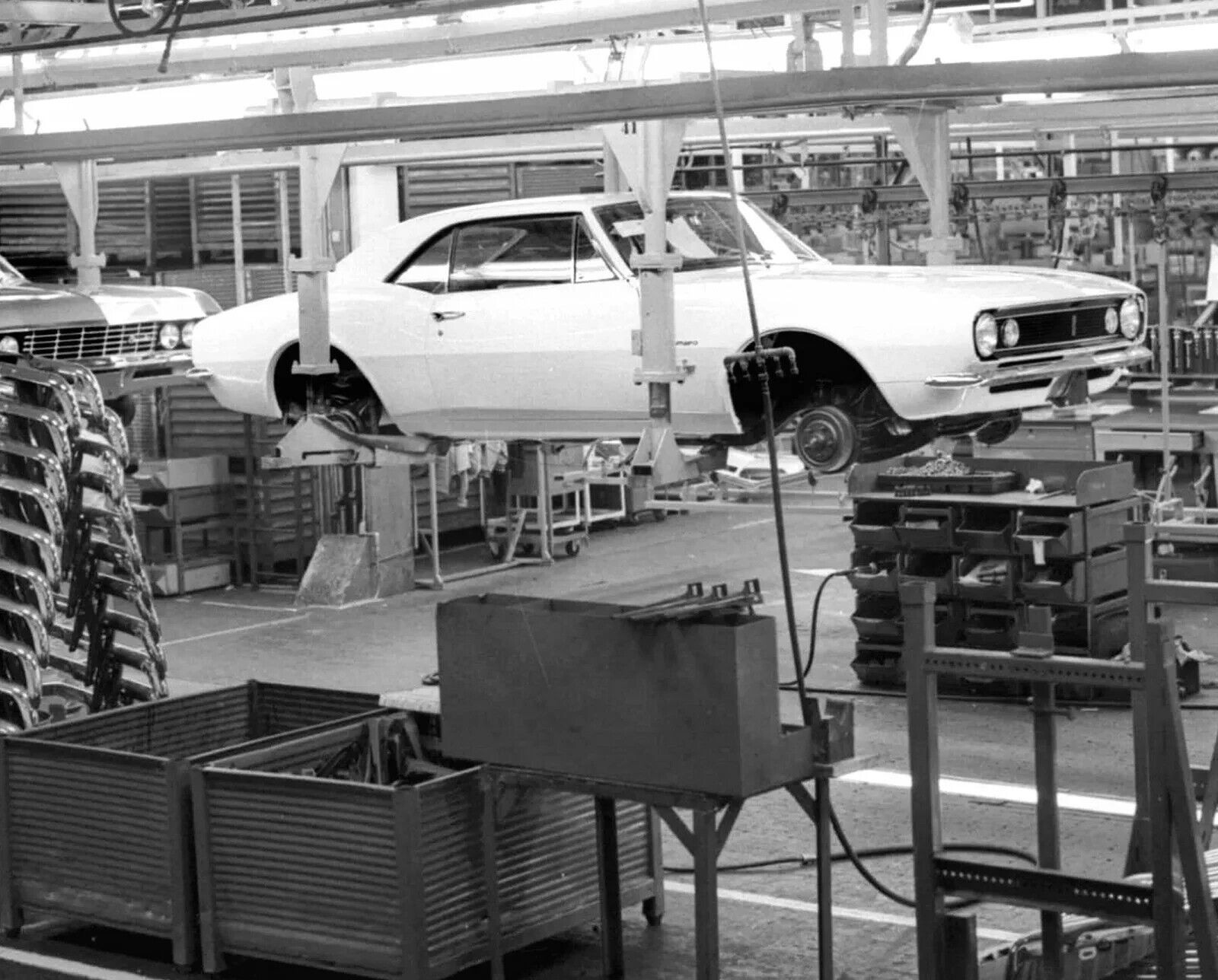 1967 CHEVROLET CAMARO Factory ASSEMBLY LINE Classic Car Picture Photo 8x10