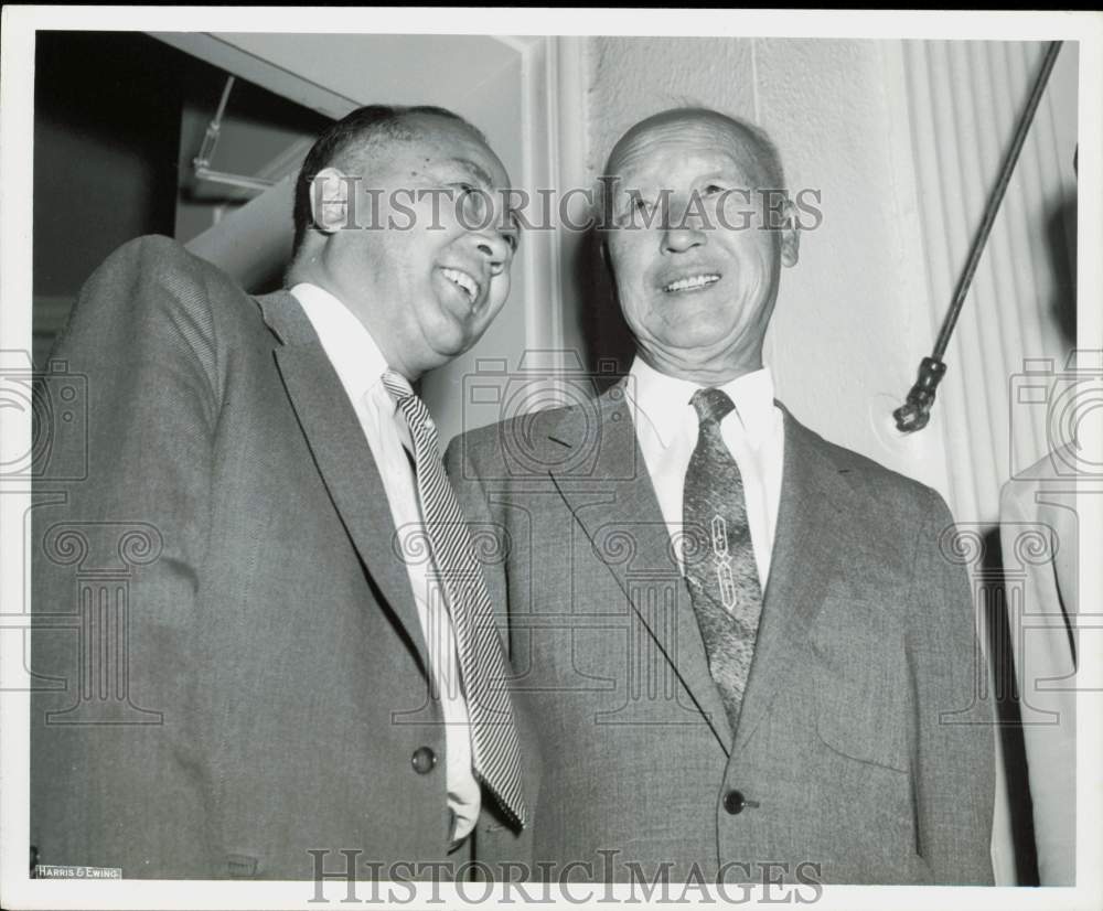 1954 Press Photo Syngman Rhee & Dr. You Chan Yang at White House, Washington, DC