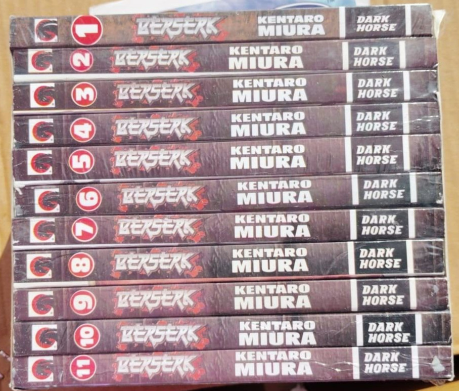 BERSERK MANGA VOLUME 1-11