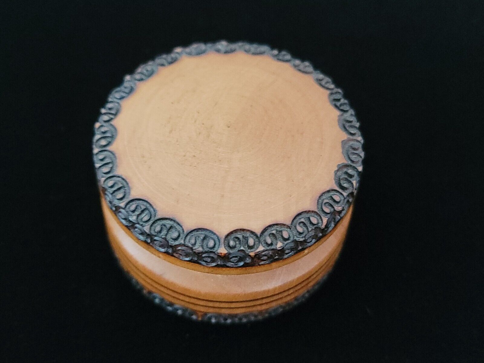 Rare Natural Exotic Hand Carved Wood Wooden Box Oxford Oxfordshire Woodturner UK