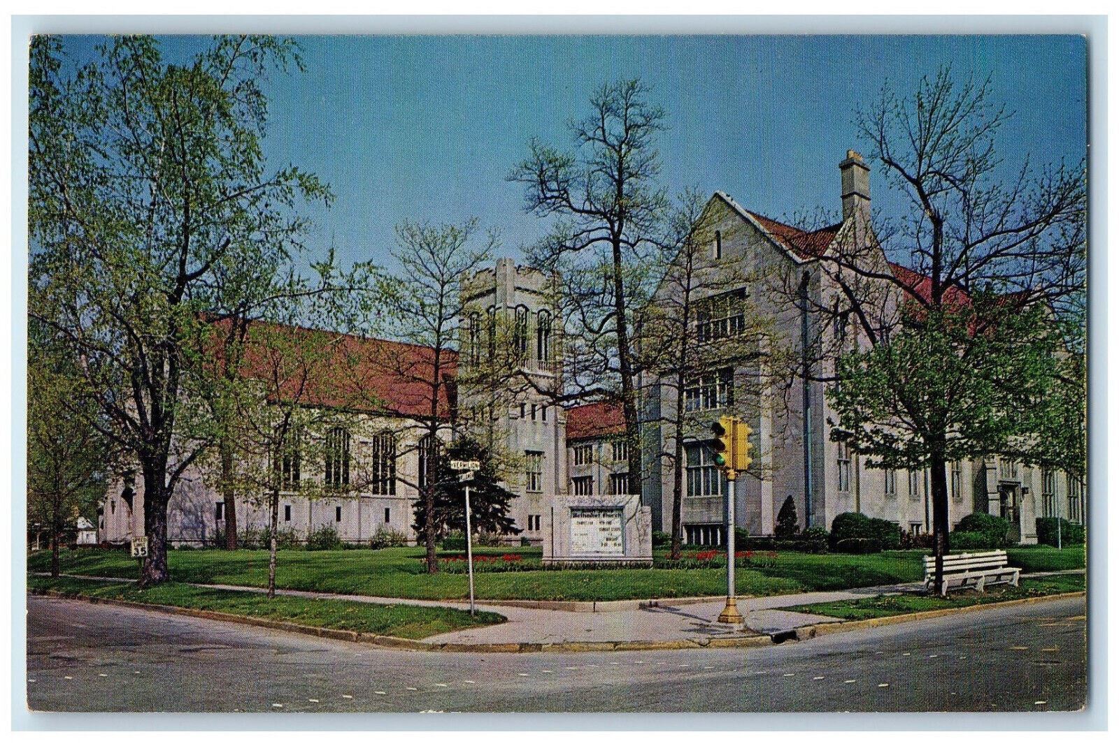 c1950s Saint James M.E. Church Williams & N. Vermillion St. Danville IL Postcard