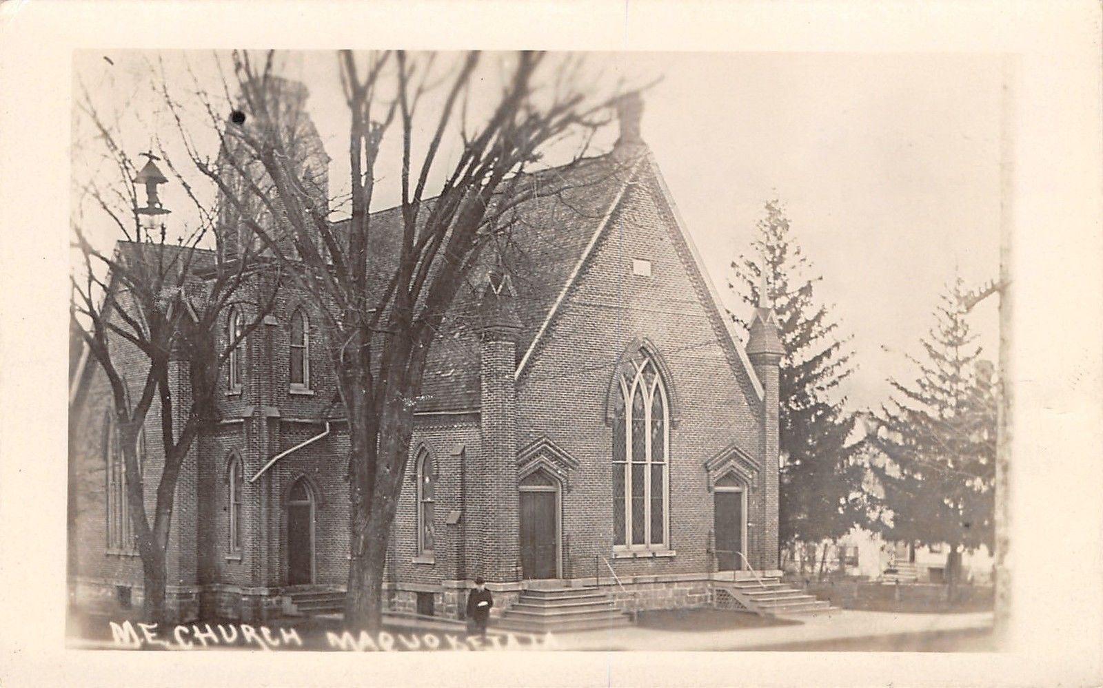 Maquoketa Iowa~Methodist Episcopal Church~Man in Suit~Hanging Light~1910 RPPC