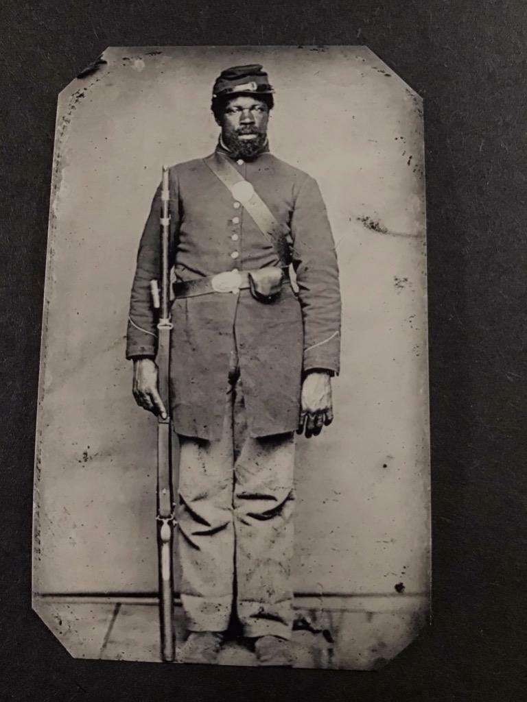 Sixth-Plate Civil War African Americans Soldier Tintype C2477RP