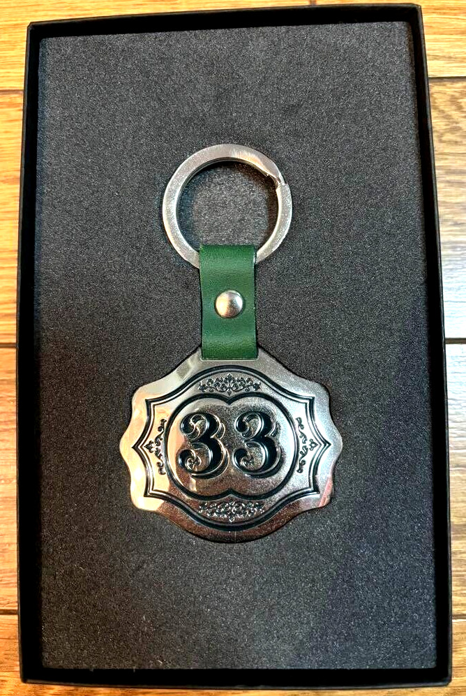 Tokyo Disneyland 35th Club 33 Anniversary Commemorative Key Chain with Box