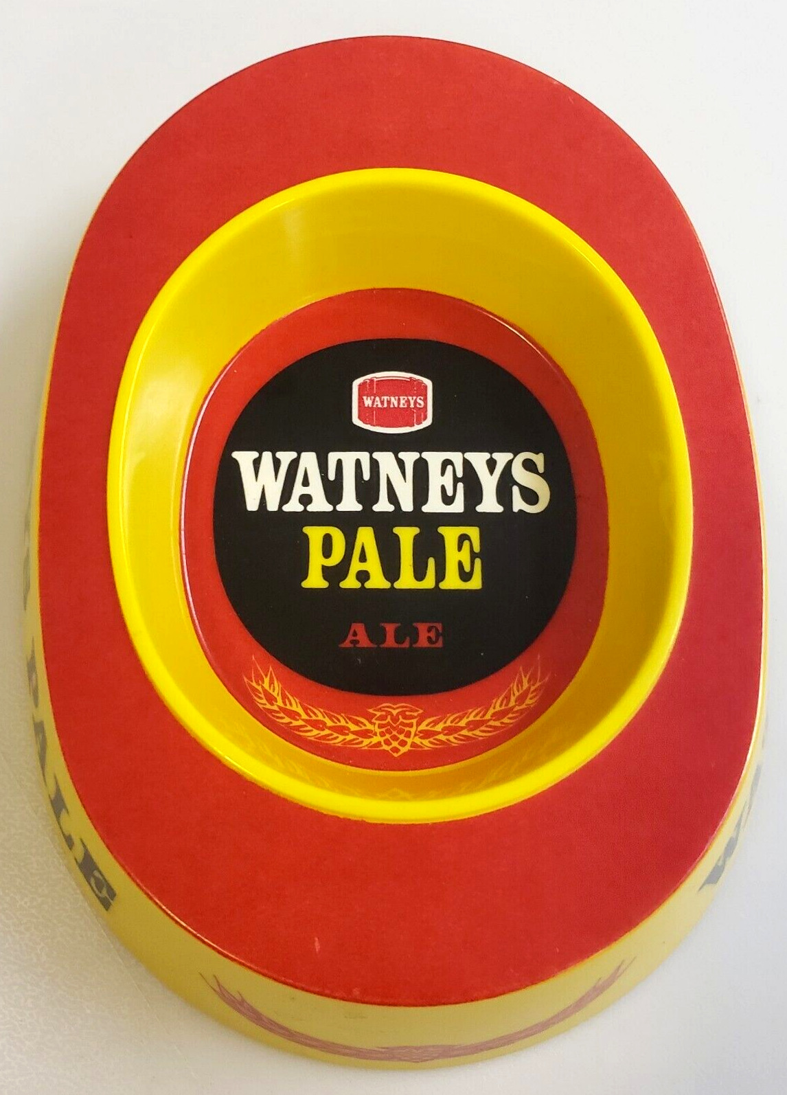WATNEY\'S PALE ALE Great Britain ENGLAND English PLASTIC Colorful VINTAGE ASHTRAY