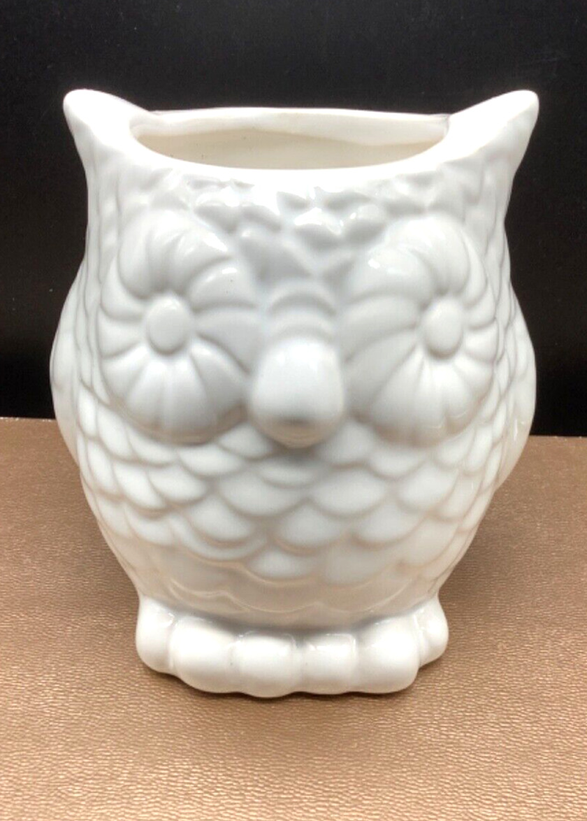 White Owl Ceramic Vase Utensil Holder 5.25” Tall Farmhouse