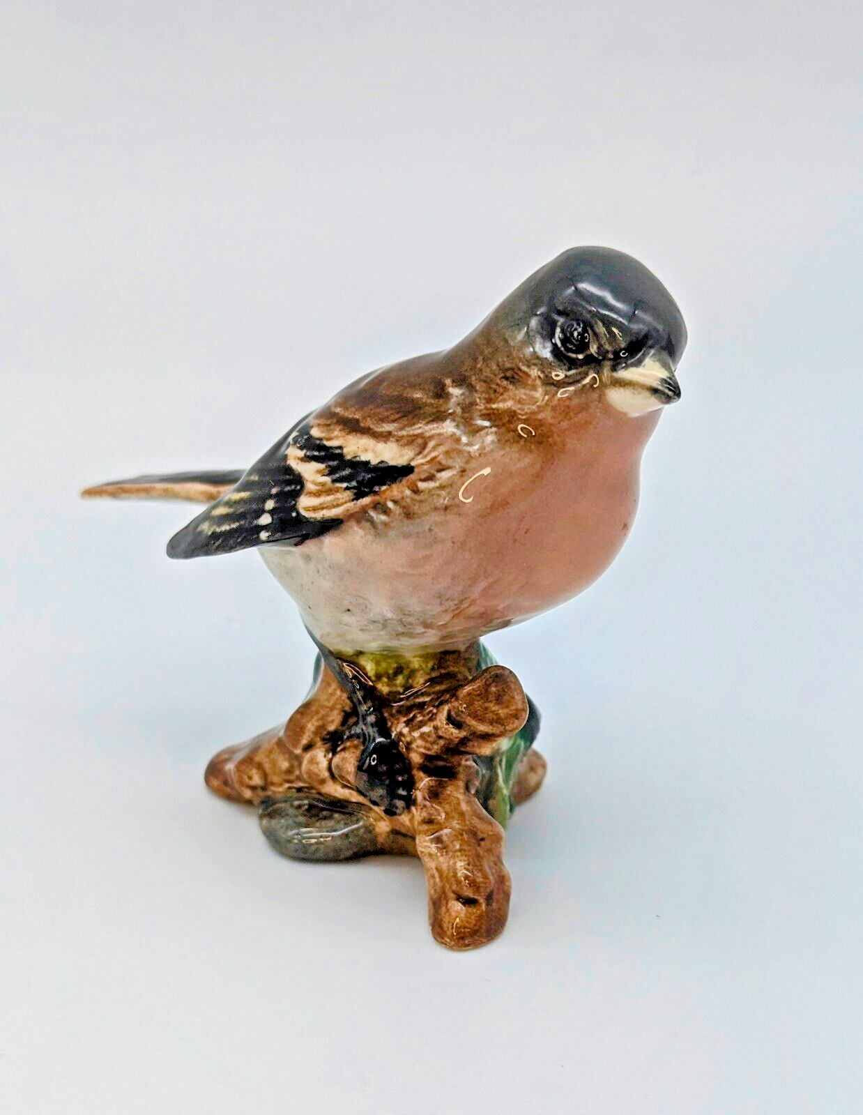 Vintage BESWICK CHAFFINCH Porcelain Bird Figurine on Branch  #991 England