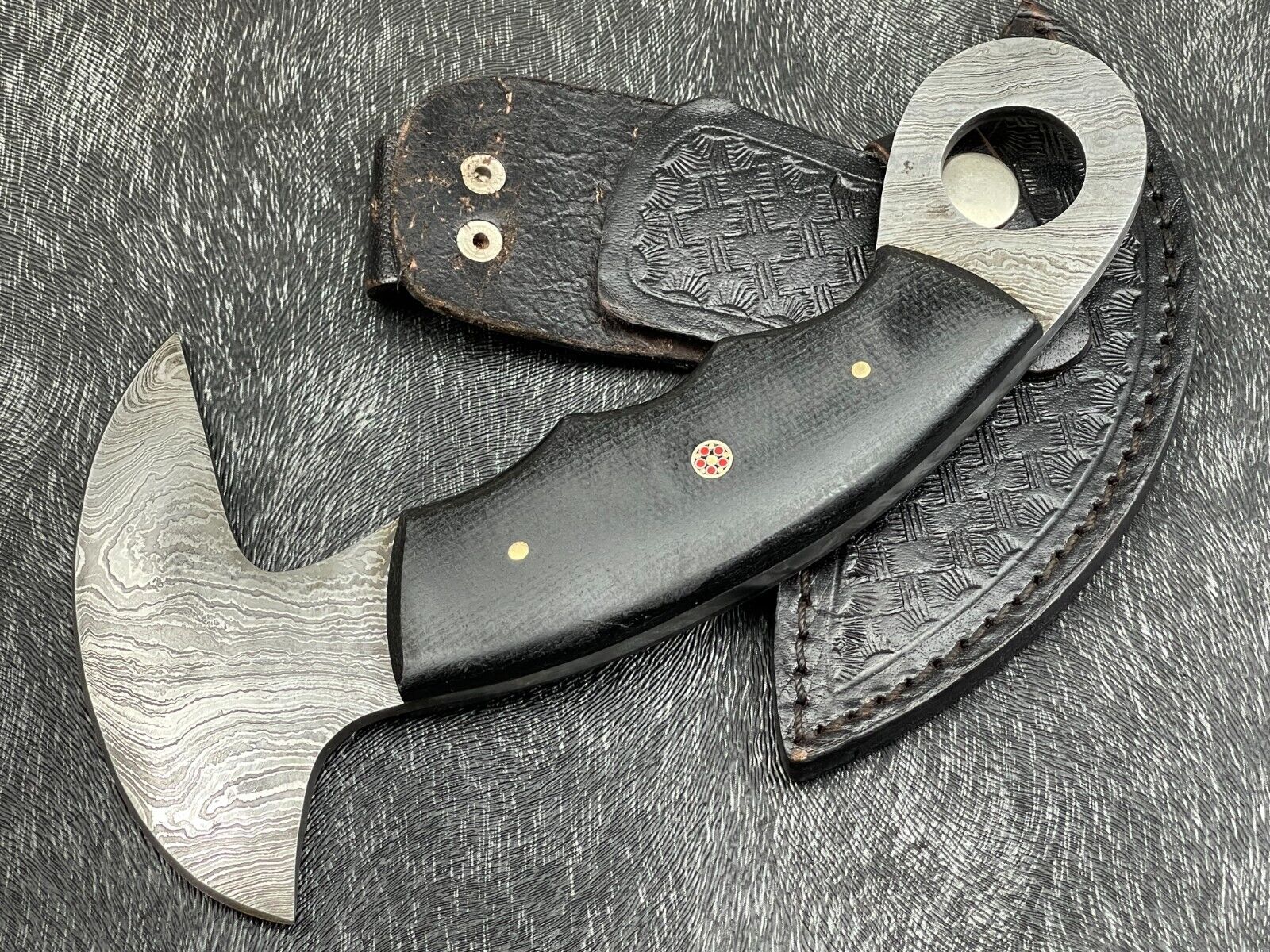 Unique new Design Custom Handmade Damascus BladeViking Axe Throwing Axe W/Sheath
