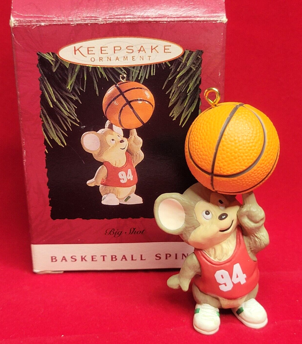 1994 Big Shot Basketball Mouse Hallmark Keepsake Ornament w box Ball Spins