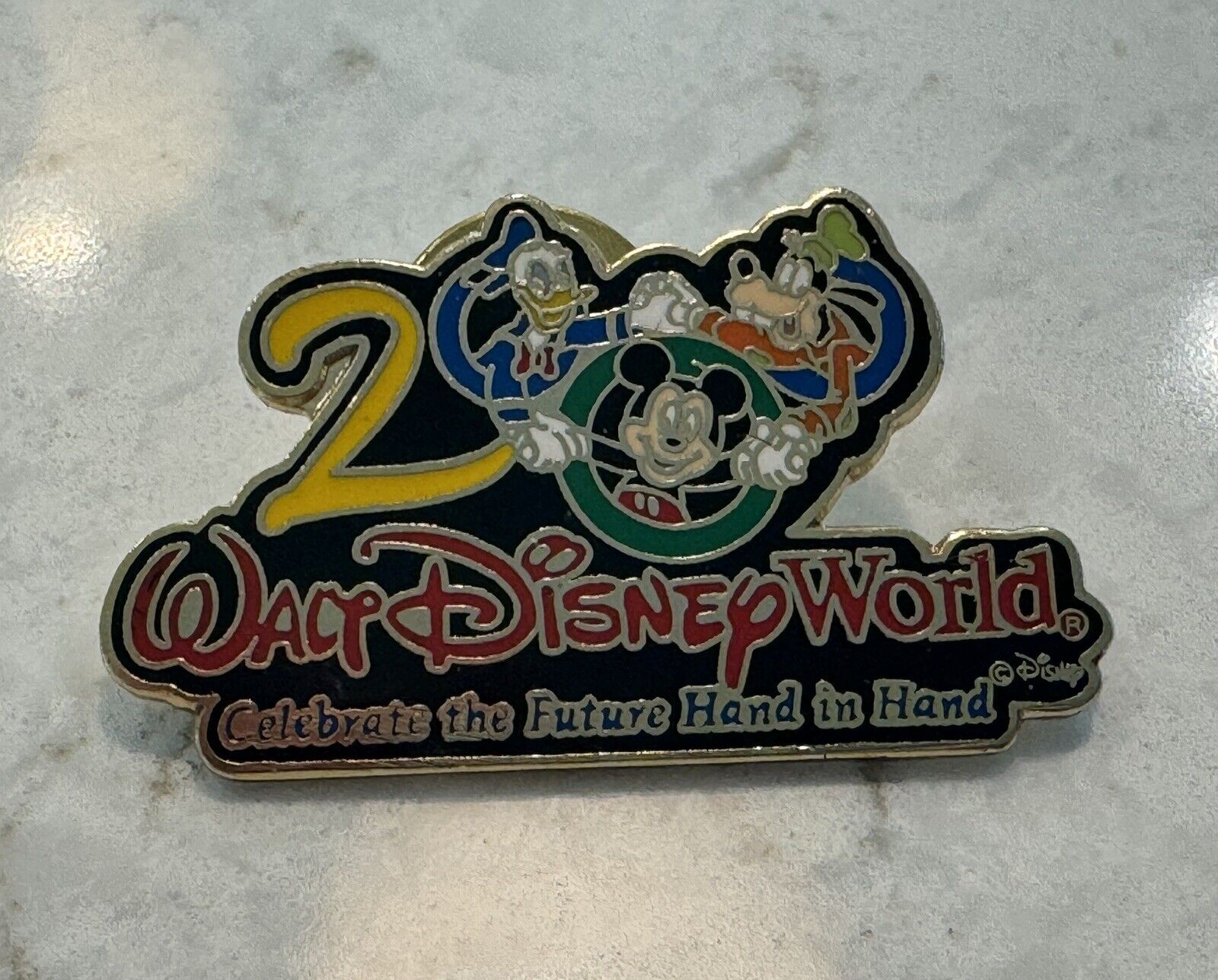 Walt Disney World 2000 Celebrate The Future Hand in Hand Pin Mickey Mouse Donald