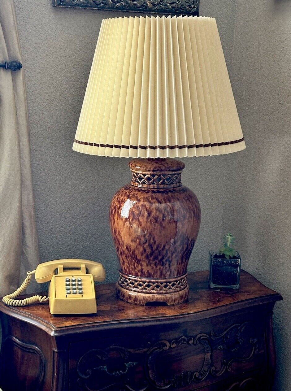 Vintage Working Brown Chinoiserie Ginger Jar Table Lamp And Night Light W/ Shade