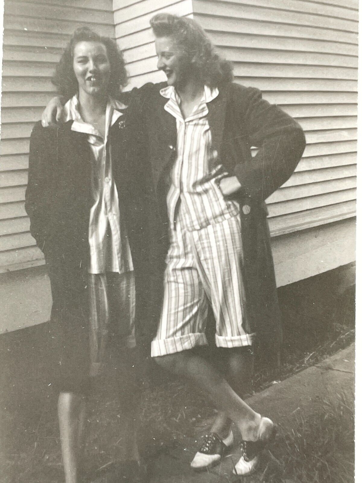 J8 Photograph 1940s 2 Beautiful Women 2 Pretty Ladies  Striped Pajamas Over Coat