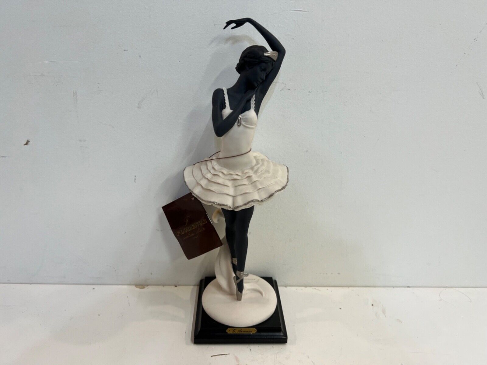 Vintage Florence Giuseppe Armani Black Ballerina Pointer Figurine 0396/S