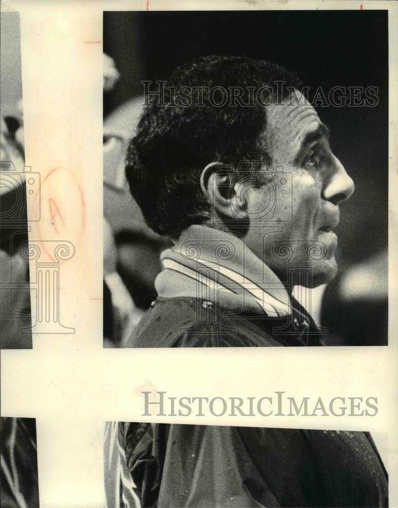 1980 Press Photo Coach Sam Rutigliano during the Brown win over Chicago
