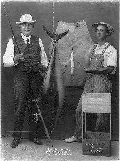 Photo:Captain Farnsworth\'s Kite Tuna Catcher,Invented 1906