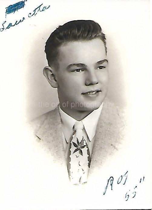 Found Photograph bw 1950\'s HIGH SCHOOL BOY Original Portrait YOUNG MAN 15 27 E
