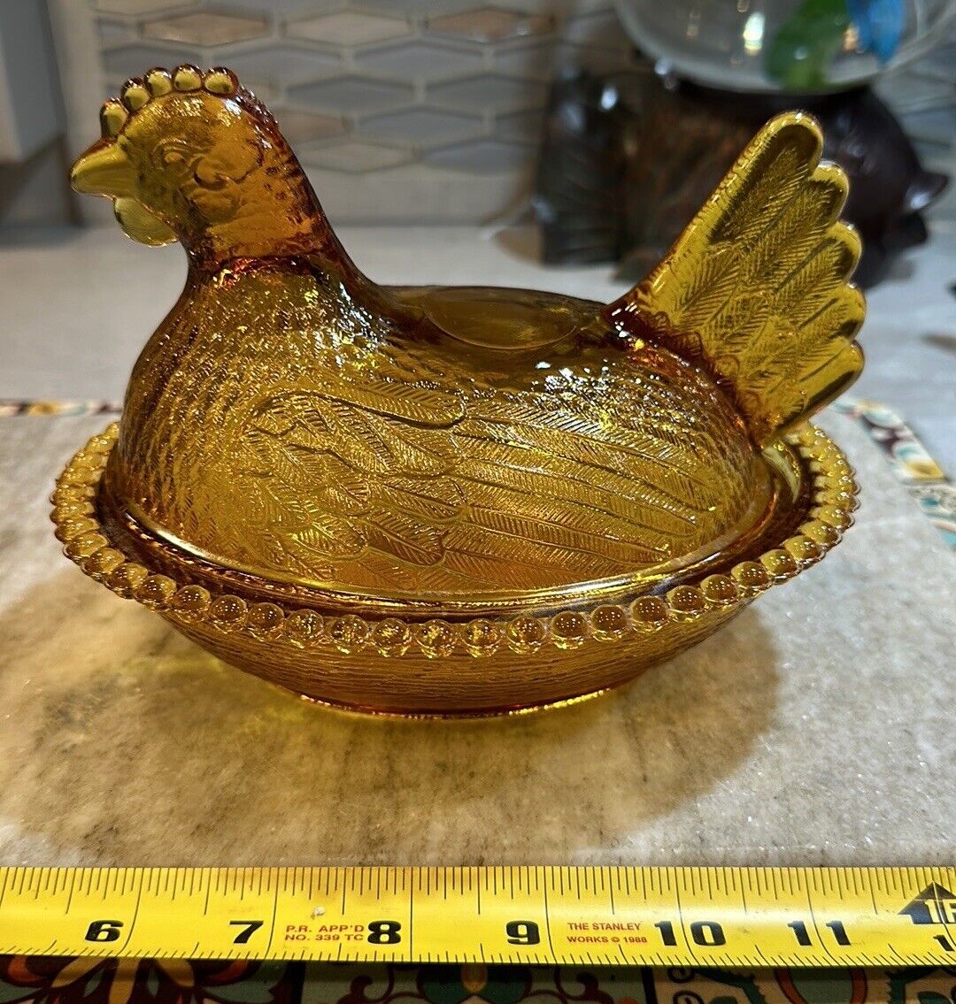 VINTAGE INDIANA AMBER TOPAZ GLASS HEN ON A NEST COVERED 2PC DISH