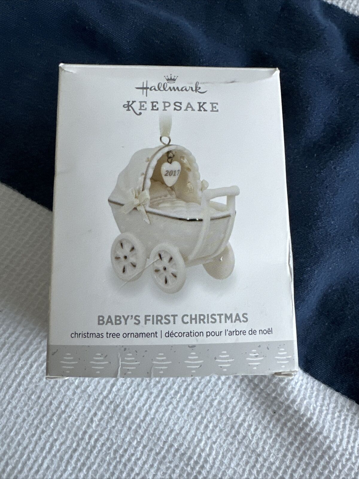 2017 HALLMARK BABY'S FIRST FIRST CHRISTMAS WHITE PORCELAIN BABY CARRIAGE BUGGY N