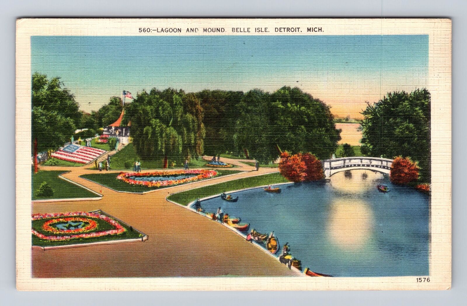 Detroit MI-Michigan Belle Isle, Lagooon & Mound, Antique, Vintage c1939 Postcard