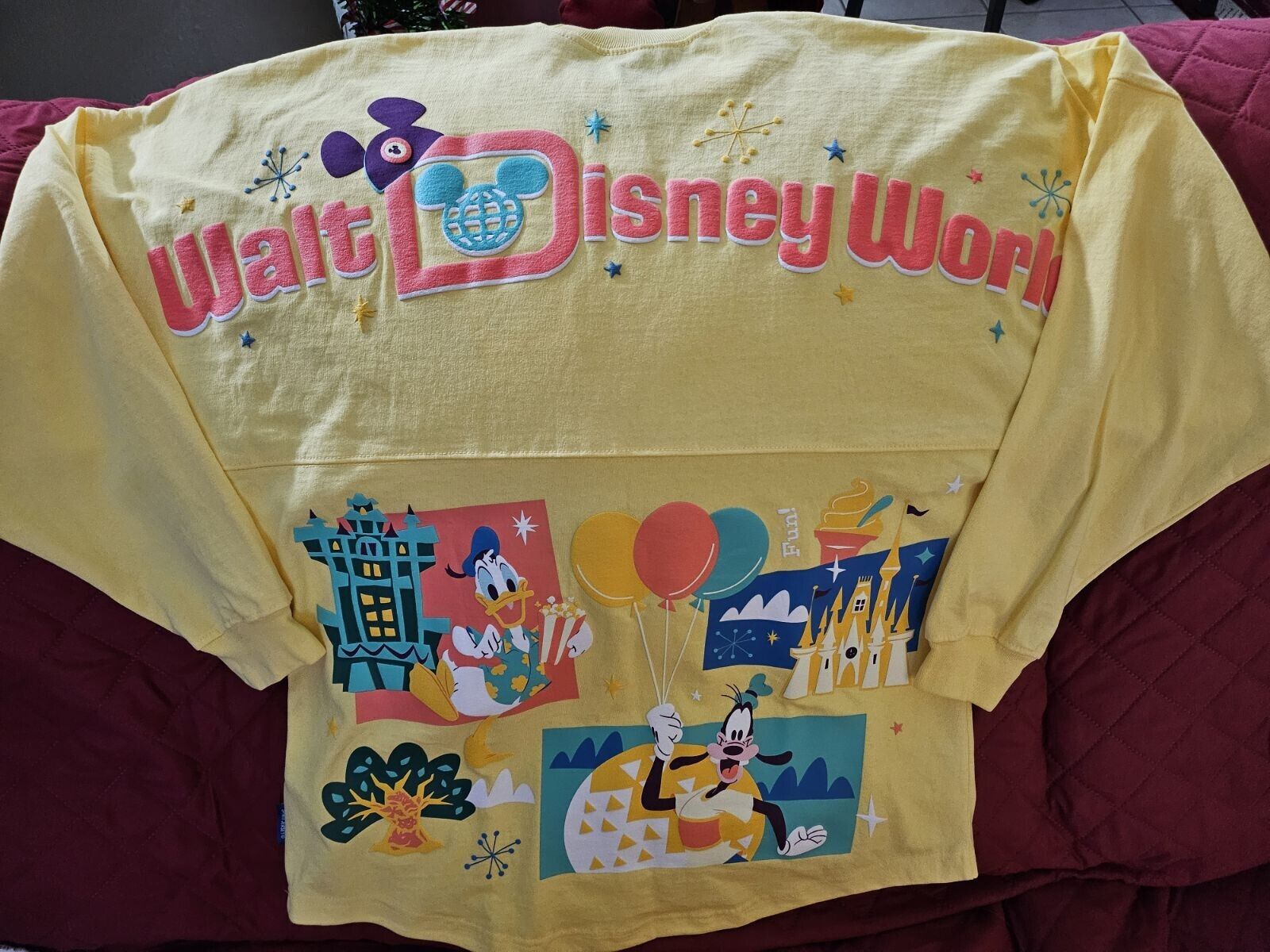 2024 Walt Disney World Play In The Parks Donald Goofy Spirit Jersey Size Sm NWT
